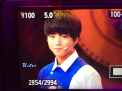 #王俊凯# 年代秀 预览 5p