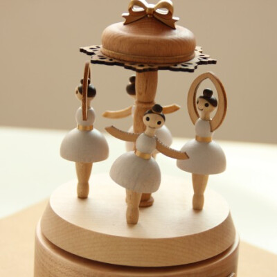芭蕾舞女孩木质旋转八音盒音乐盒创意礼物送女友儿童生日礼物