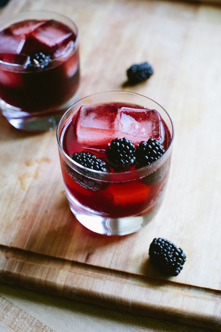 Blackberry Gin and Tonic