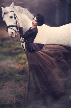 Gorgeous vintage girl and horse... wants to make you go back in time #vintage #fashion