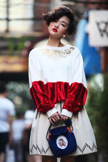 ColorBlocker . - Manish Arora Top, Nasir Mazhar Bag, Azzedine Alaïa Wool Skirt - It's time to start to warm up a bit!