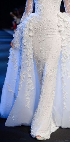 Georges Hobeika - amazing - wedding dress - bride - brides - novia - vestido de novia - bridal - boda - nupcial - matrimonio - mariage