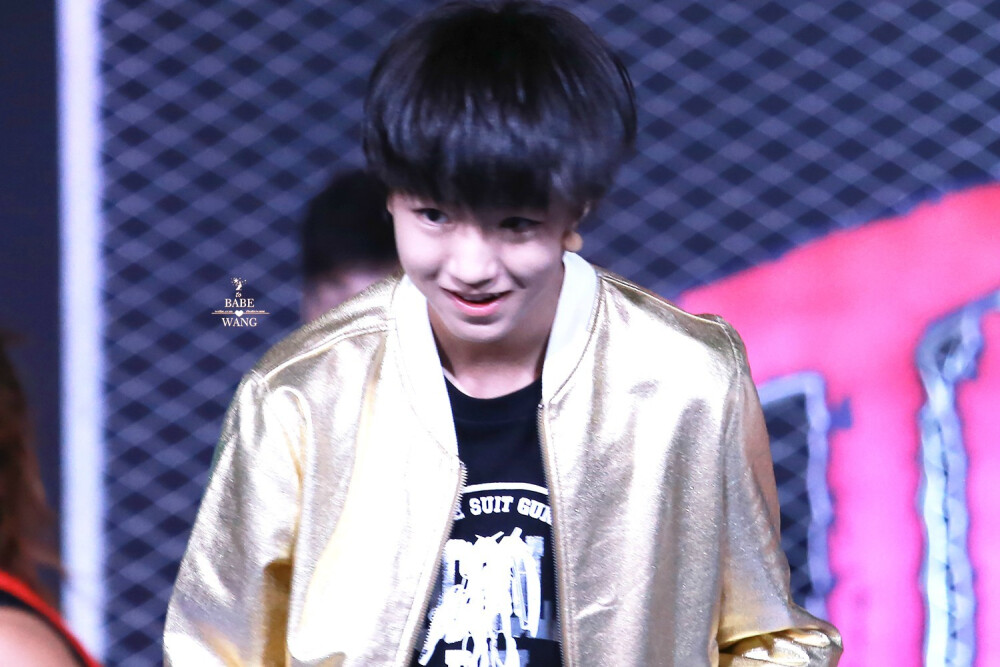 [140904 湖南中秋晚会] COOL BOY @TFBOYS-王俊凯