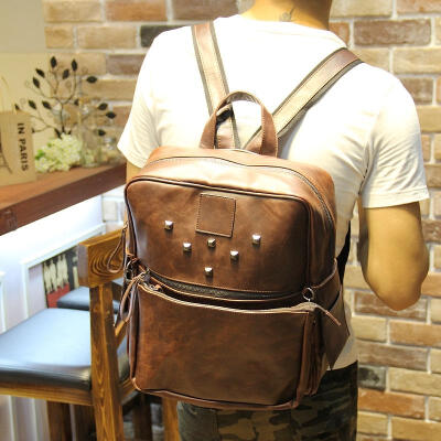 疯马皮PU 欧美风铆钉男女双肩包韩版潮流朋克背包旅行