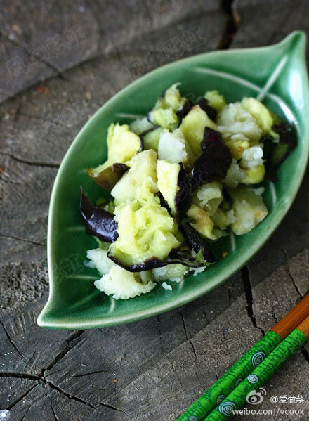 【不开火的简易烹调—土豆拌茄泥】