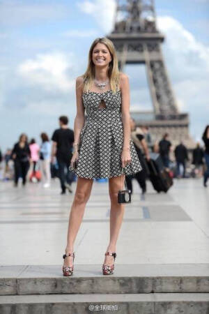 ✿ Streetstyle ✿ | behind the Eiffel Tower