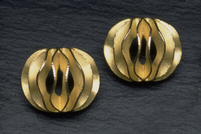 现代设计感黄金首饰