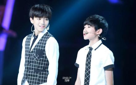 hing！//@世界第一仓兔: 倒数第三张我没看过//@虎牙xi-: 我的态度 //@呼啦啦扛个圈er:首页YKer出来撕//@KarRoy凯源love92118:对滴对滴//@凯源唯扛把子:也4偶的态度