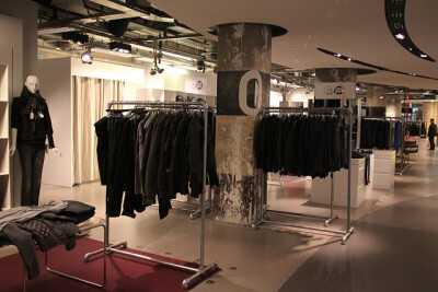 Paris Clothing Racks &amp;amp; Structures