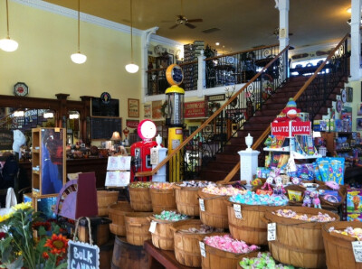 old general stores | Troutdale General Store : With its overflowing baskets of taffy ...