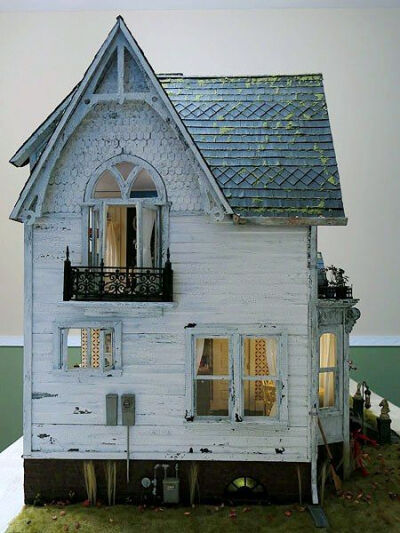 Inspiration: Amazingly detailed miniature Victorian farm house | Otterine