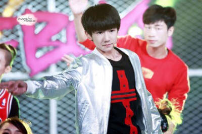 140904 湖南卫视中秋晚会 @TFBOYS-王源 可爱帅气