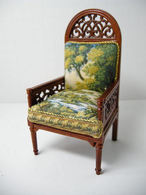 Miniature Chair~Image by Ken Haseltine Regent Miniatures