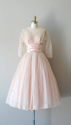 #1950s #partydress #dress #vintage #retro #elegant #petticoat #romantic #classic #feminine #fashion #lace #bridal #wedding