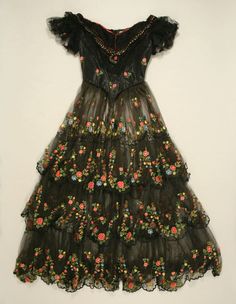 embroidered silk and bobbinet tulle evening gown - british 1856