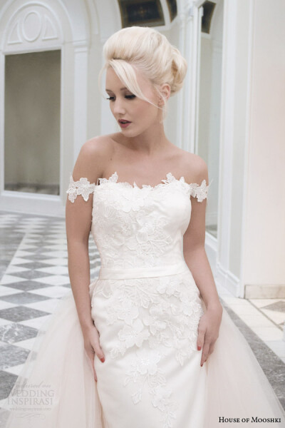 House of Mooshki 2014秋冬婚纱系列对复古风格婚纱礼服的爱无处不在。若隐若现的蕾丝花边，漂亮的50年代的薄纱裙子，糖果色和大面积的缎子饰片...它们都完美了淑女婚纱礼服的细节 ，House of Mooshki则将其发展到了…