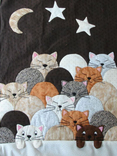 Cat quilt, class photo posted by Smaranda Bourgery, Beauce-Arts Textiles (France)