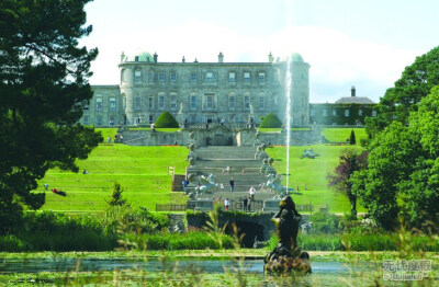 宝尔势格庄园建造于18世纪20年代，历经12年建造完成，占地约14000英宝尔势格庄园是爱尔兰最为优美的建筑之一,被称为“爱尔兰花园”，也是世界上少数几个最著名的布置井然的花园之一。外观宏伟而壮丽，庄园俯瞰着众多…
