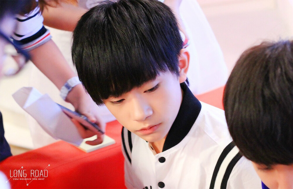 #tfboys易烊千玺# #LongRoad# 20140717 优酷牛人直播粉丝互动会