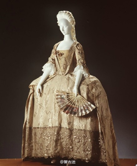 古代欧洲服饰。