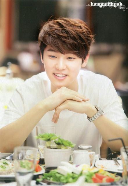 姜敏赫扫图《DAILY VIEW CNBLUE》好看