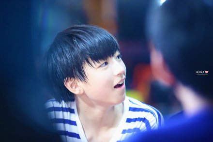 台湾行 高清2p 小酒窝 长睫毛 是你最美的记号 @TFBOYS-王俊凯 戳｛www.wangjunkai0921.com｝