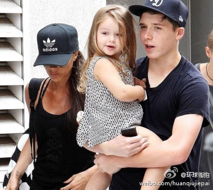 Harper Seven Beckham 留长发的小七美美哒！（转）