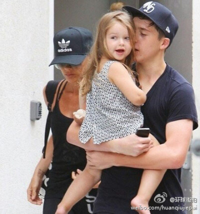 Harper Seven Beckham 留长发的小七美美哒！（转）