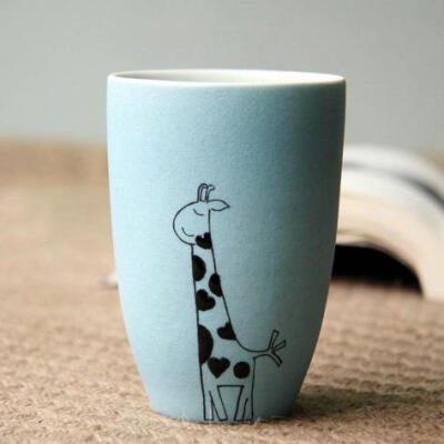 创意夏天陶瓷水杯子手绘磨砂马克杯蓝长颈鹿女生可爱生日礼物定制