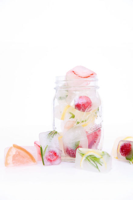 FRUIT ICE CUBES,photos by sheila gim for designlovefest.