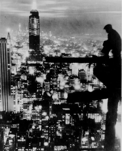 1935.NYC at night