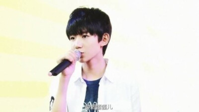 @TFBOYS-王源 薄荷音主唱 百科：http://t.cn/8sYiEAh 王源个人live：《你是我的眼》|你是我的眼 现场版-TFBOYS &amp;amp; TF家族 高清MV-音悦台 《蒲公英的约定》|蒲公英的约定 TF少年GO! 现场版 14/03/21-TF家族 &a…