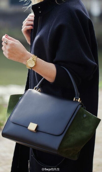 Celine Trapeze