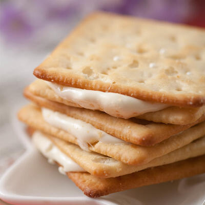 芝士牛轧饼 手工饼干苏打牛轧糖夹心饼干咸味饼干 沈大成上海特产