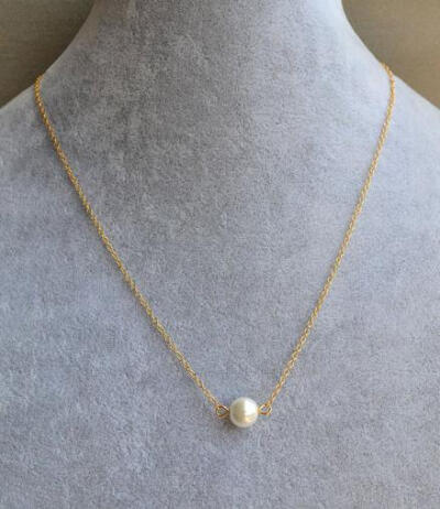 Vintage , 极简 细致，Single pearl necklace 天然淡水珍珠项链