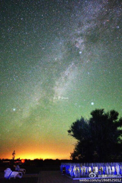  内蒙古库布其沙漠七星湖——中国内地最佳观星地之一！这里没有高反！没有睡袋！没有雾霾！只有纯净空气！只有五星酒店！只有震撼星空！高清七星湖延时视频敬请期待！ D800+21zf，D800e+15zf拍摄 @尼康中国 |呼和浩…