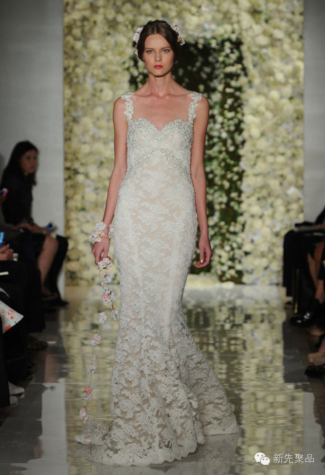 Reem Acra 2015秋季婚纱：清新婉约的花美人