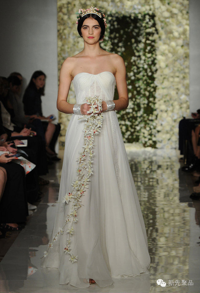 Reem Acra 2015秋季婚纱：清新婉约的花美人