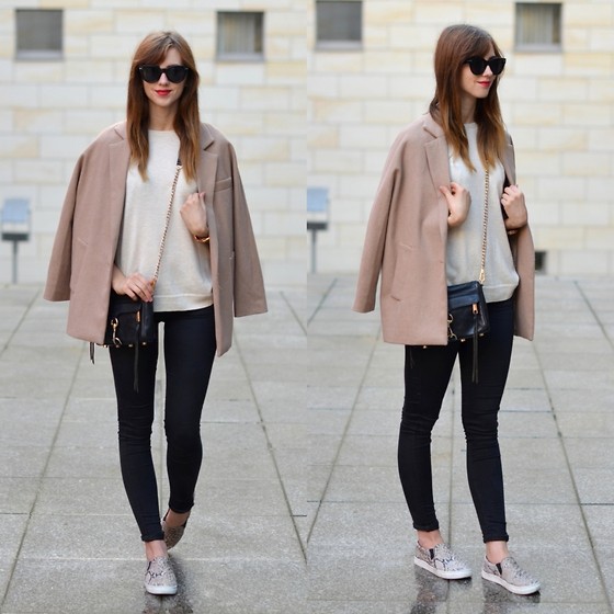 Barbora Ondrackova - Choies Coat - BEIGE ON BEIGE