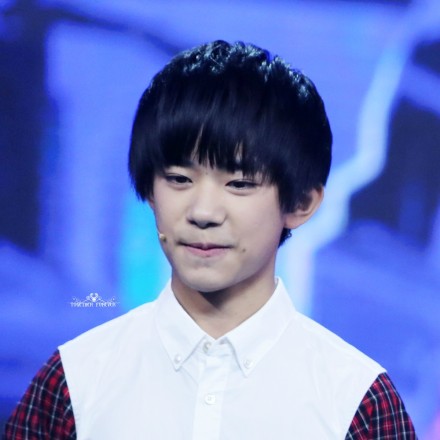 #TFBOYS易烊千玺# 141016 中国文艺录制 9P