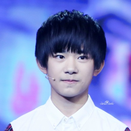 #TFBOYS易烊千玺# 141016 中国文艺录制 9P