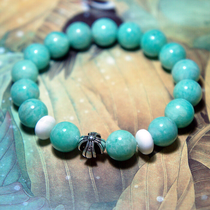 天河石，哥特风格的克罗心元素。与之前的喜好风格不太一样。