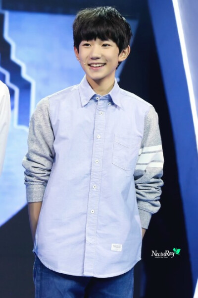 #TFBOYS王源# that’s why I smile.It’s been a while since every day and everything is about u
