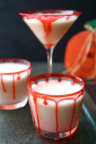 Condiments 3 tbsp Corn syrup, light Baking &amp;amp; Spices 2 drops Food coloring, red Drinks 1 1/2 cups Club soda 1 1/2 cups Pink grapefruit juice Frozen 3/4 qt Lime sherbet Beer, Wine &amp;amp; Liquor 1 Vodka