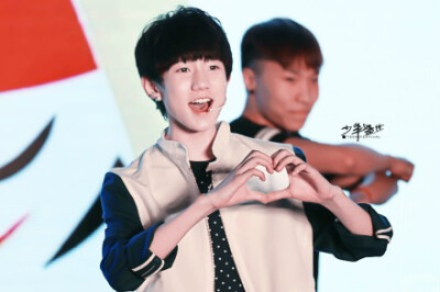 @TFBOYS-王源 爱你。