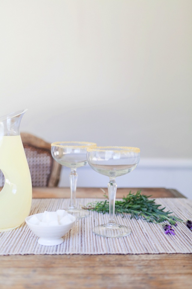 Vodka Lavender Lemonade :: The Effortless Chic 2； Instead, combine first five ingredients plus two stems of the lavender in a cocktail shaker and shake at least thirty times. Pour into a cocktail glass and garnish with the remaining lavender.