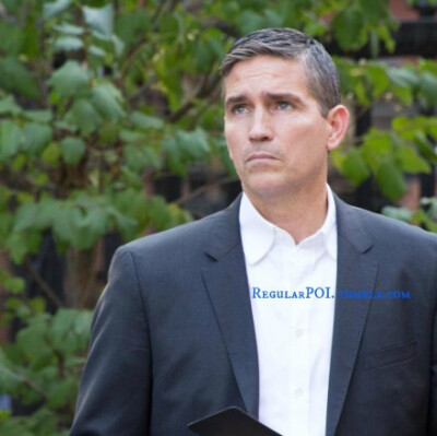 #Jim Caviezel##POI# 10月17日S4-E10的拍摄期间，一组幕后特写，简直苏苏苏苏苏苏苏炸了！！ #图源水印侵删歉#