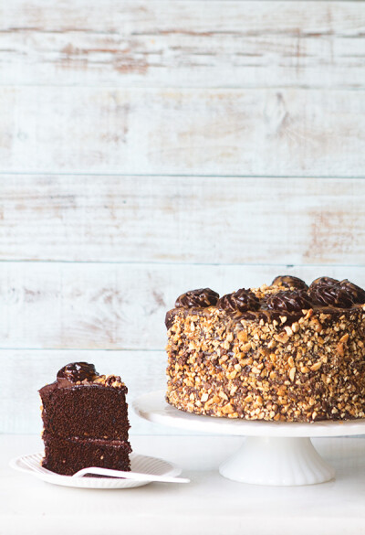 Kahlua Crunch Cake via Bakers Royale