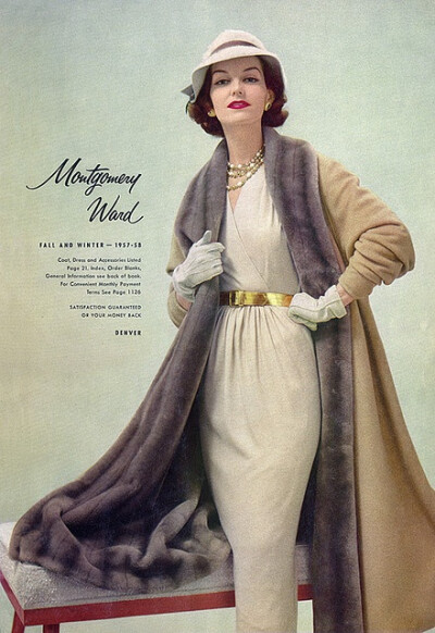 stunningly elegant 1950s winter coat.