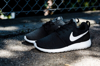 代购 美国代购 NIKE 耐克 ROSHE RUN 时尚休闲轻便 跑步鞋2色